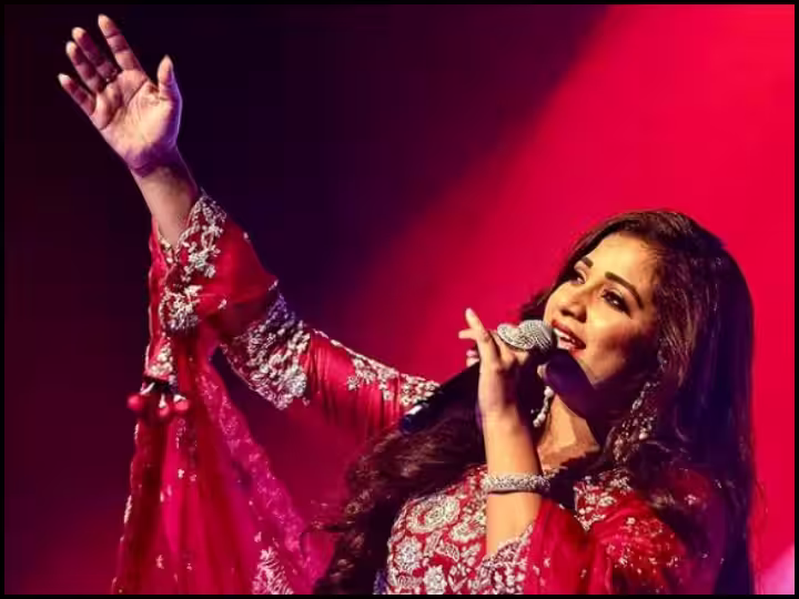 Shreya Ghoshal Live