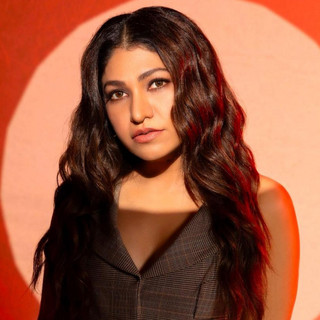 tulsi kumar , tulsi kumar songs , tulsi kumar age , tulsi kumar sister , tulsi kumar father , tulsi kumar husband , tulsi kumar shows , tulsi kumar
